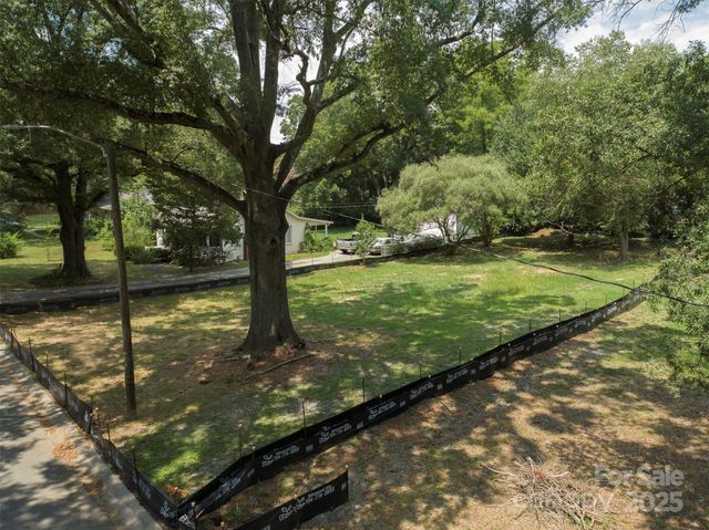 4735 Elder Avenue, Charlotte, NC 28205