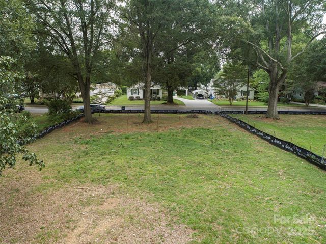 4735 Elder Avenue, Charlotte, NC 28205