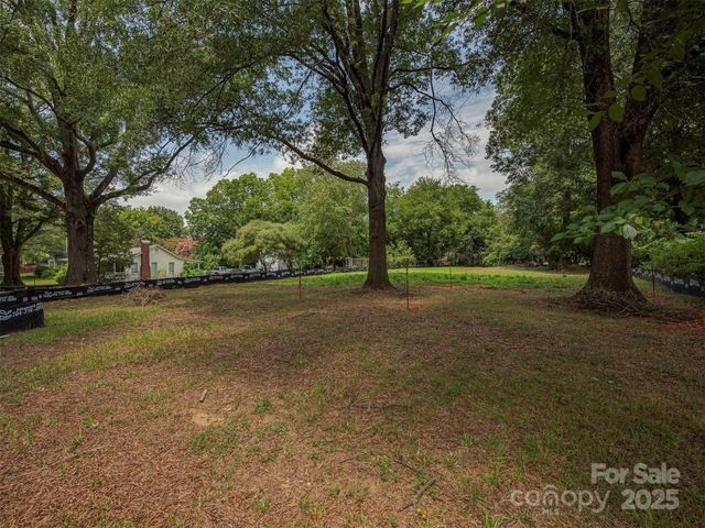 4735 Elder Avenue, Charlotte, NC 28205
