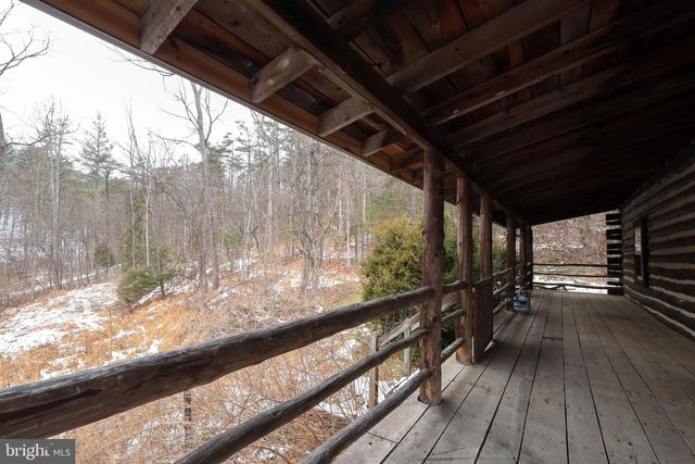 7897 HIGH TAILS DR, Petersburg, PA 16669