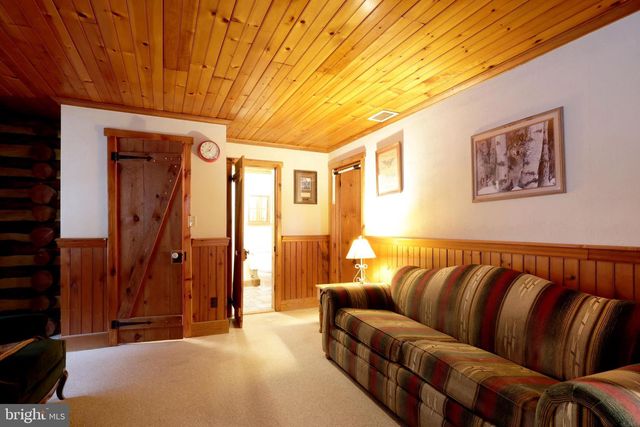 7897 HIGH TAILS DR, Petersburg, PA 16669