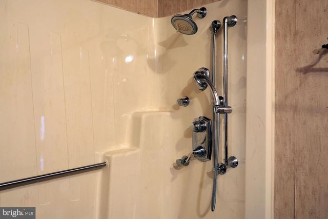 7897 HIGH TAILS DR, Petersburg, PA 16669