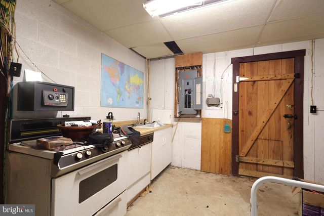 7897 HIGH TAILS DR, Petersburg, PA 16669