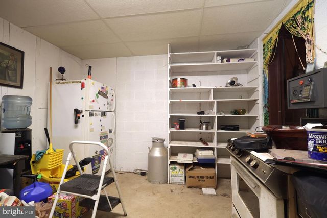 7897 HIGH TAILS DR, Petersburg, PA 16669