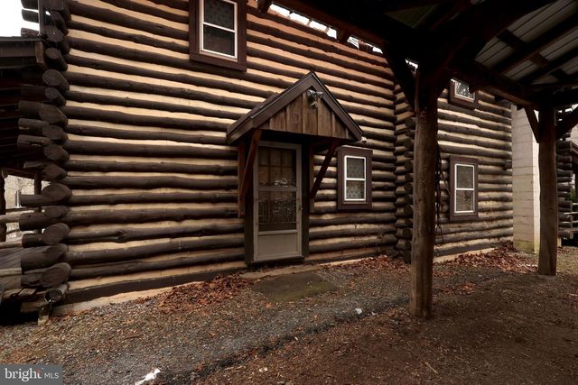 7897 HIGH TAILS DR, Petersburg, PA 16669