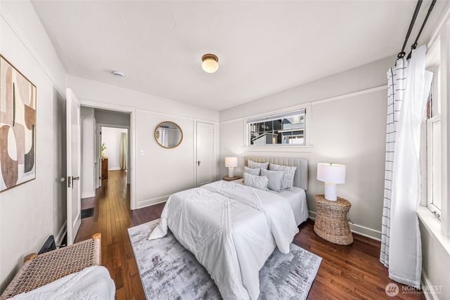 3607 SW Manning Street, Seattle, WA 98126