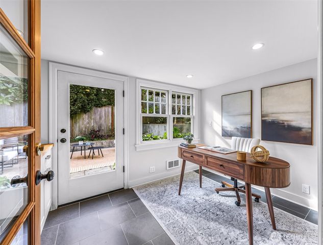 3607 SW Manning Street, Seattle, WA 98126