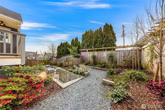 3607 SW Manning Street, Seattle, WA 98126