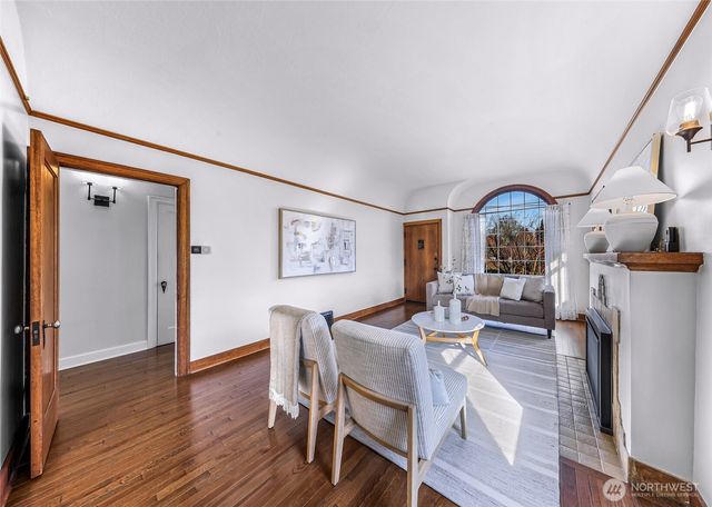 3607 SW Manning Street, Seattle, WA 98126