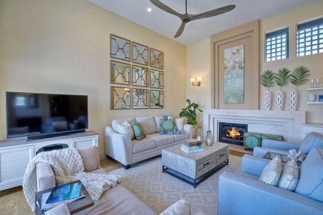 1043 Freedom Court, Del Mar, CA 92014