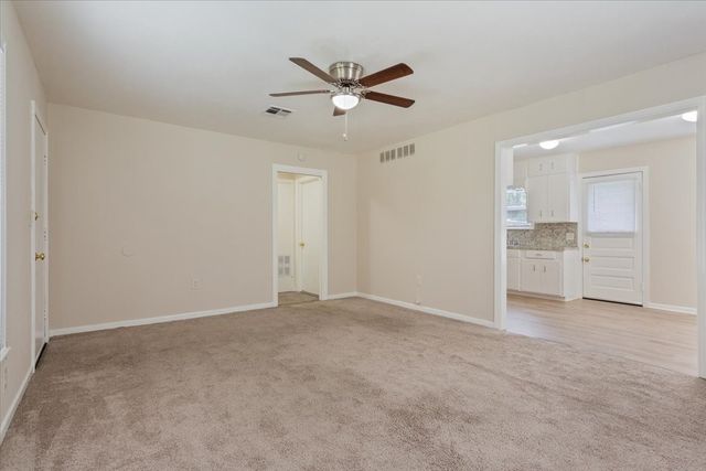 212 Avenue E, Lacy Lakeview, TX 76705