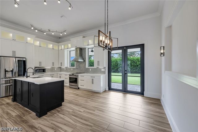 4860 12th ST NE, Naples, FL 34120