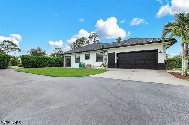 4860 12th ST NE, Naples, FL 34120