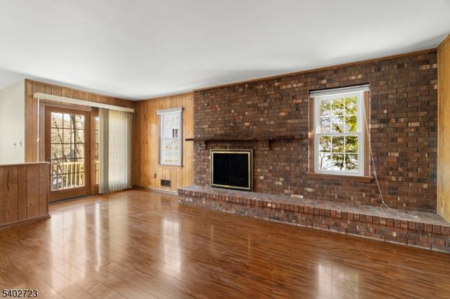 9 Killdeer Dr, Allamuchy Twp., NJ 07840