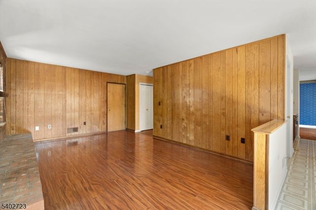 9 Killdeer Dr, Allamuchy Twp., NJ 07840