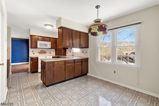 9 Killdeer Dr, Allamuchy Twp., NJ 07840