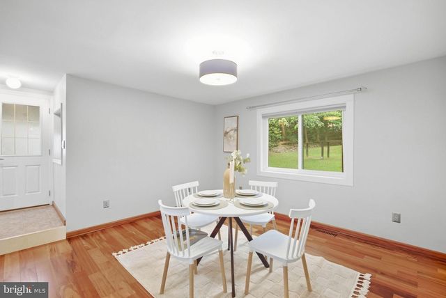 8206 SAGRAMORE RD, Baltimore, MD 21237