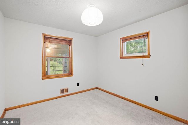 8206 SAGRAMORE RD, Baltimore, MD 21237