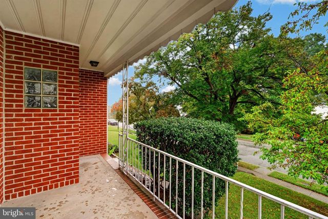 8206 SAGRAMORE RD, Baltimore, MD 21237