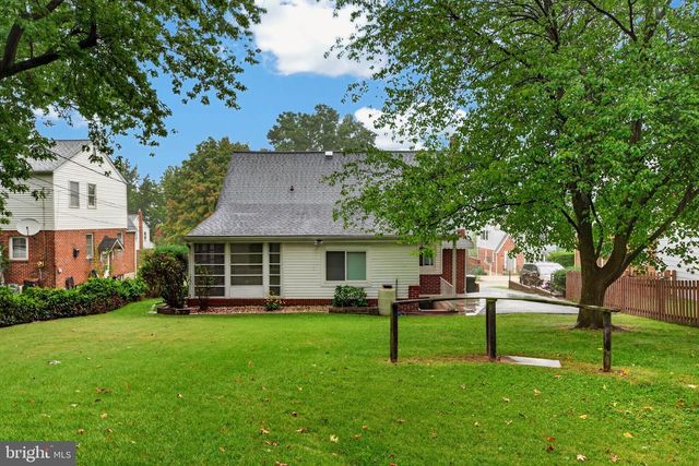 8206 SAGRAMORE RD, Baltimore, MD 21237