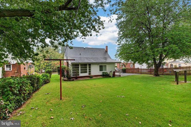 8206 SAGRAMORE RD, Baltimore, MD 21237