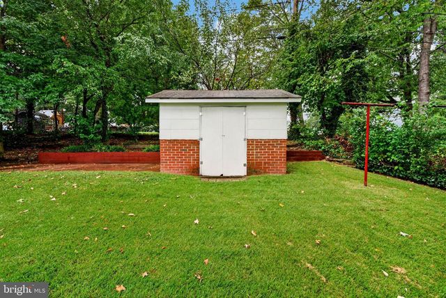 8206 SAGRAMORE RD, Baltimore, MD 21237