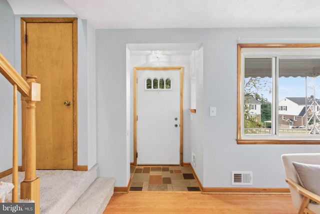 8206 SAGRAMORE RD, Baltimore, MD 21237