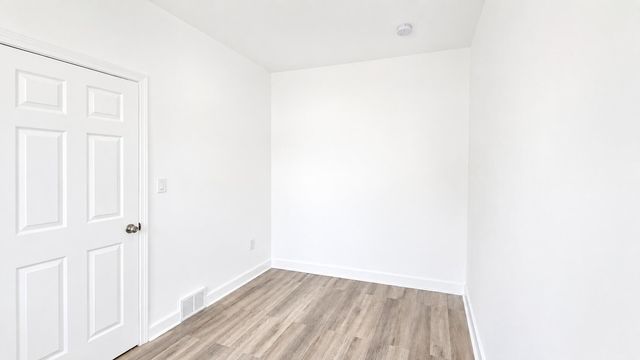 5042 Reading Avenue, East Chicago, IN 46312