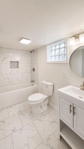 5042 Reading Avenue, East Chicago, IN 46312