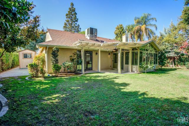 2608 English Oak Drive, Bakersfield, CA 93311