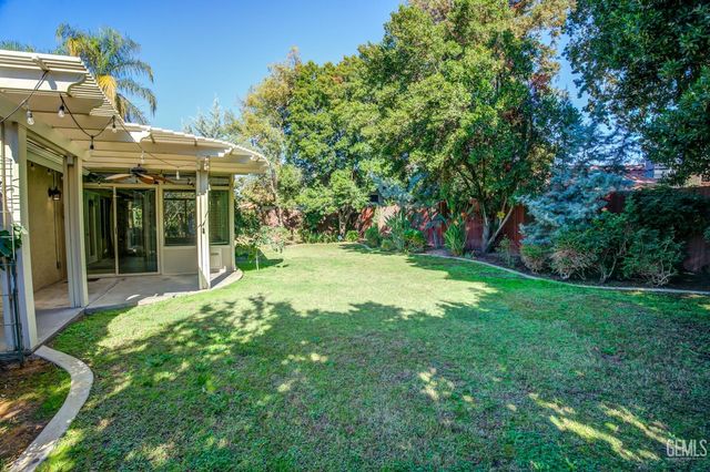 2608 English Oak Drive, Bakersfield, CA 93311