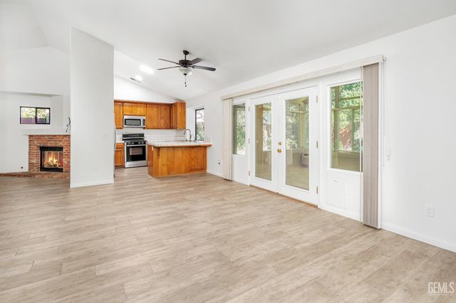 2608 English Oak Drive, Bakersfield, CA 93311