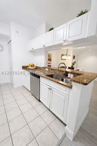 17125 N Bay Rd 3105, Sunny Isles Beach, FL 33160