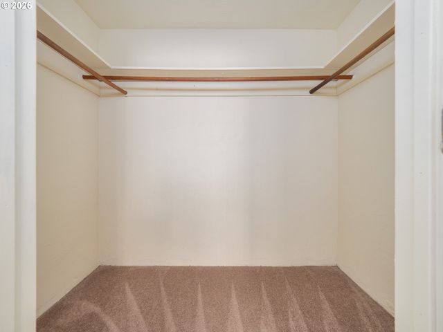 1591 JAMES St, Woodburn, OR 97071