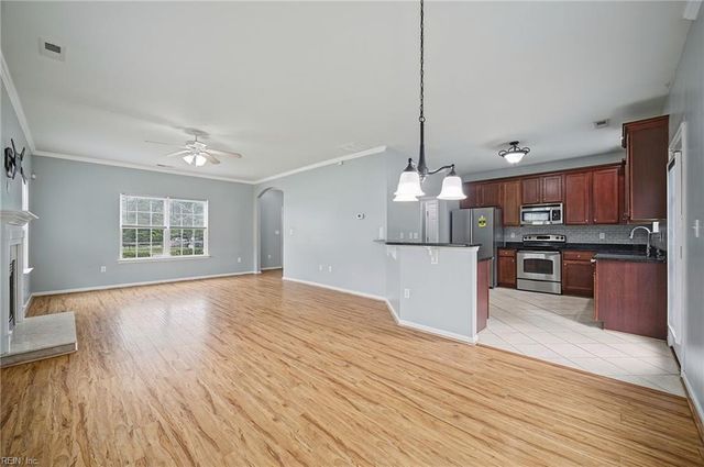 2024 Sweetwood DR, Suffolk, VA 23434