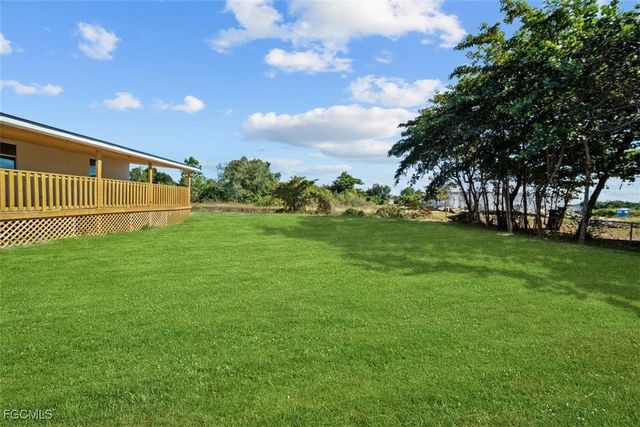 4101 3rd ST SW, Lehigh Acres, FL 33976