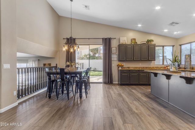 1805 E APPALOOSA Road, Gilbert, AZ 85296