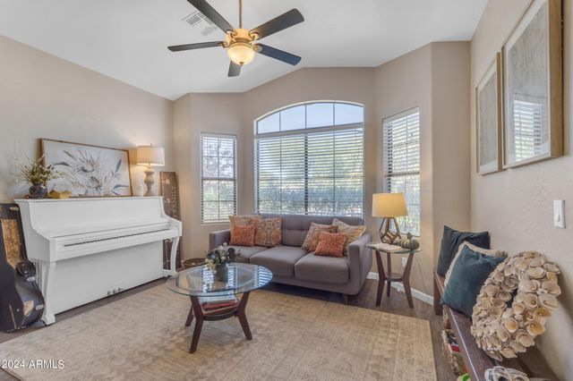 1805 E APPALOOSA Road, Gilbert, AZ 85296