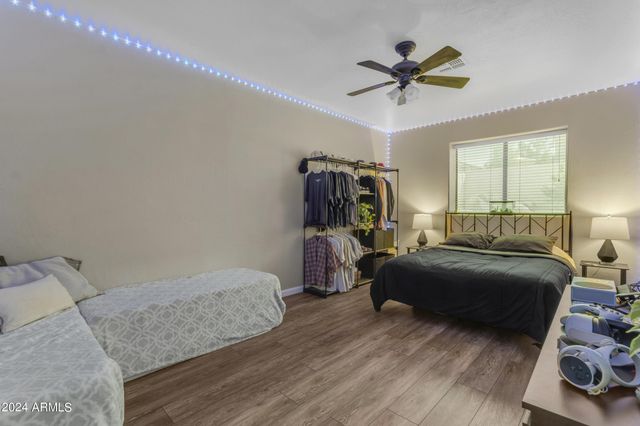 1805 E APPALOOSA Road, Gilbert, AZ 85296