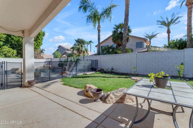 1805 E APPALOOSA Road, Gilbert, AZ 85296