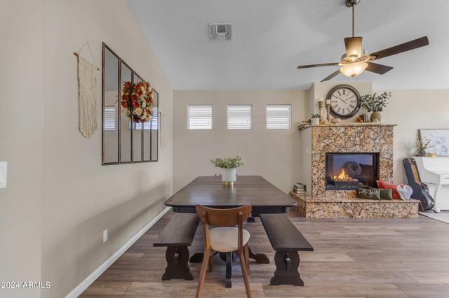 1805 E APPALOOSA Road, Gilbert, AZ 85296