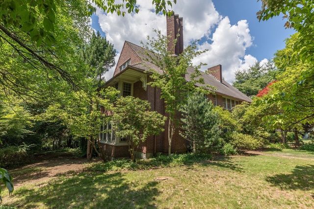 231 Waverley Ave, Newton, MA 02458