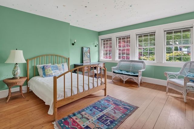 231 Waverley Ave, Newton, MA 02458