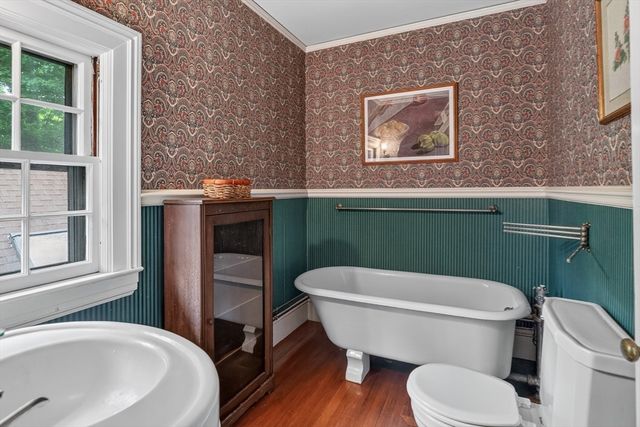 231 Waverley Ave, Newton, MA 02458
