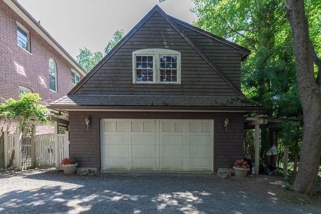 231 Waverley Ave, Newton, MA 02458