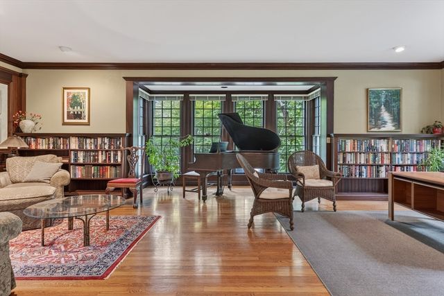 231 Waverley Ave, Newton, MA 02458