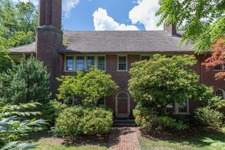 231 Waverley Ave, Newton, MA 02458