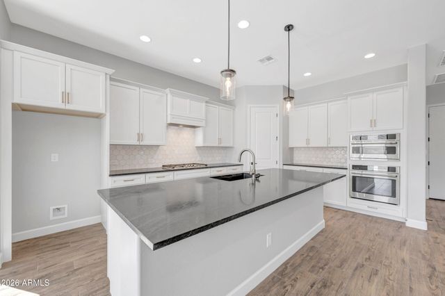 21669 W GLENROSA Avenue, Buckeye, AZ 85396