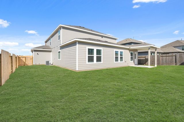 755 Woodhaven Lakes Drive, La Marque, TX 77568