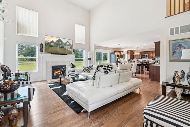 10298 High Meadow Street, Saline, MI 48176